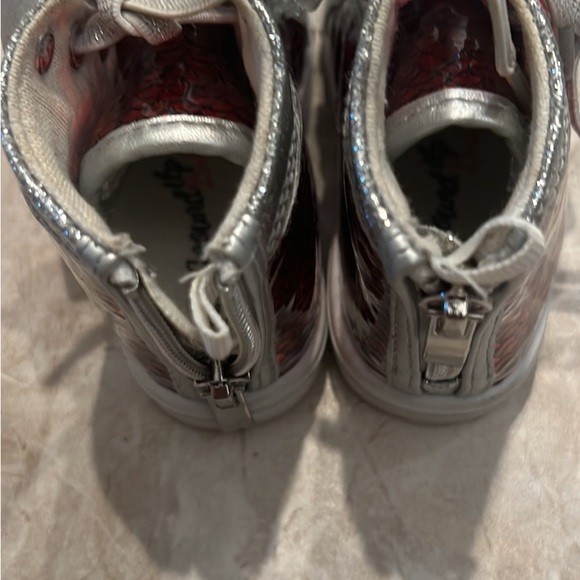 Ground Up Baby  Toddler Girls size 5 Fashion Sneaker - Picture 2 of 4